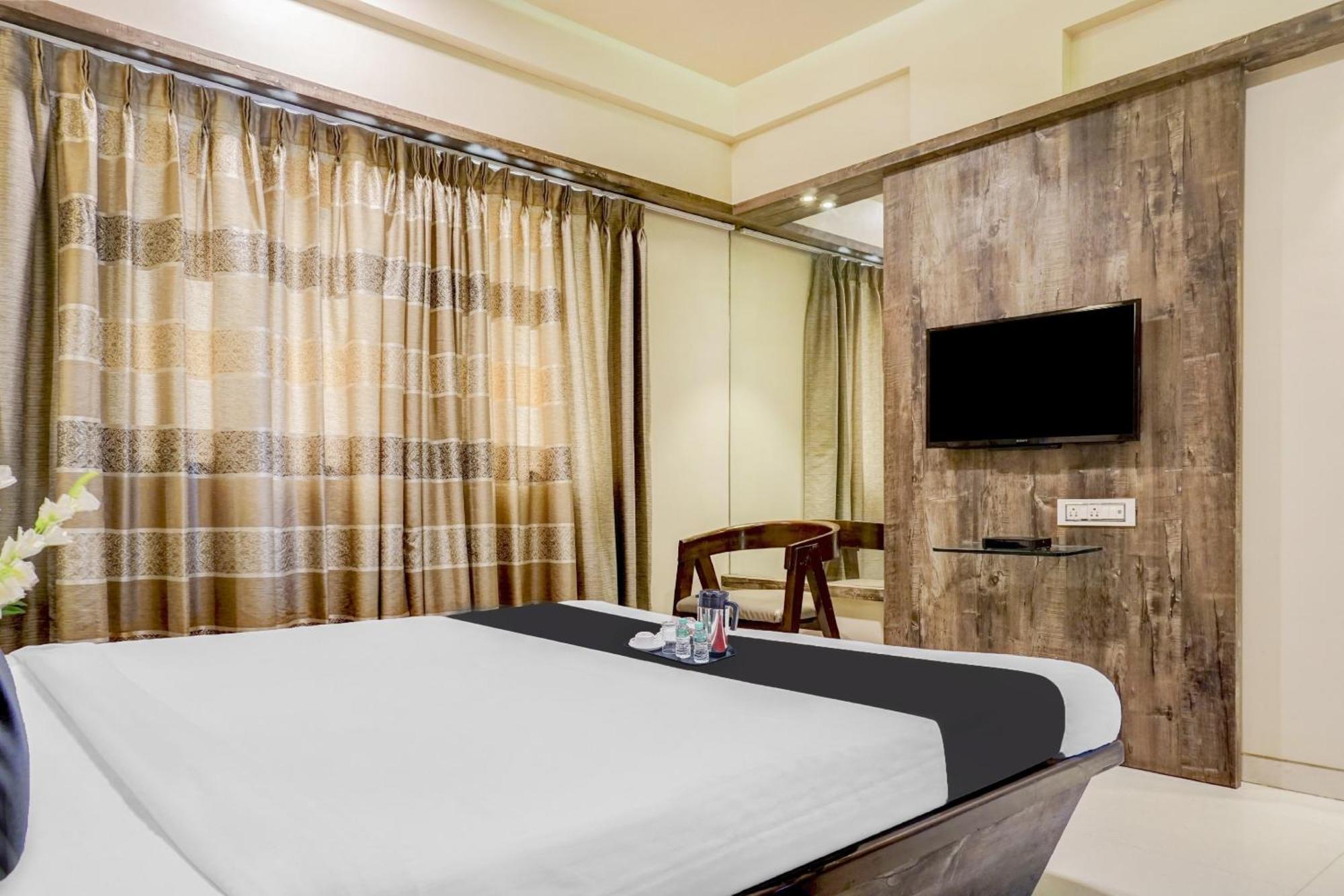 Townhouse Oak Regal Inn Near Sant Tukaram Nagar Metro Station Pimpri-Chinchwad Zewnętrze zdjęcie