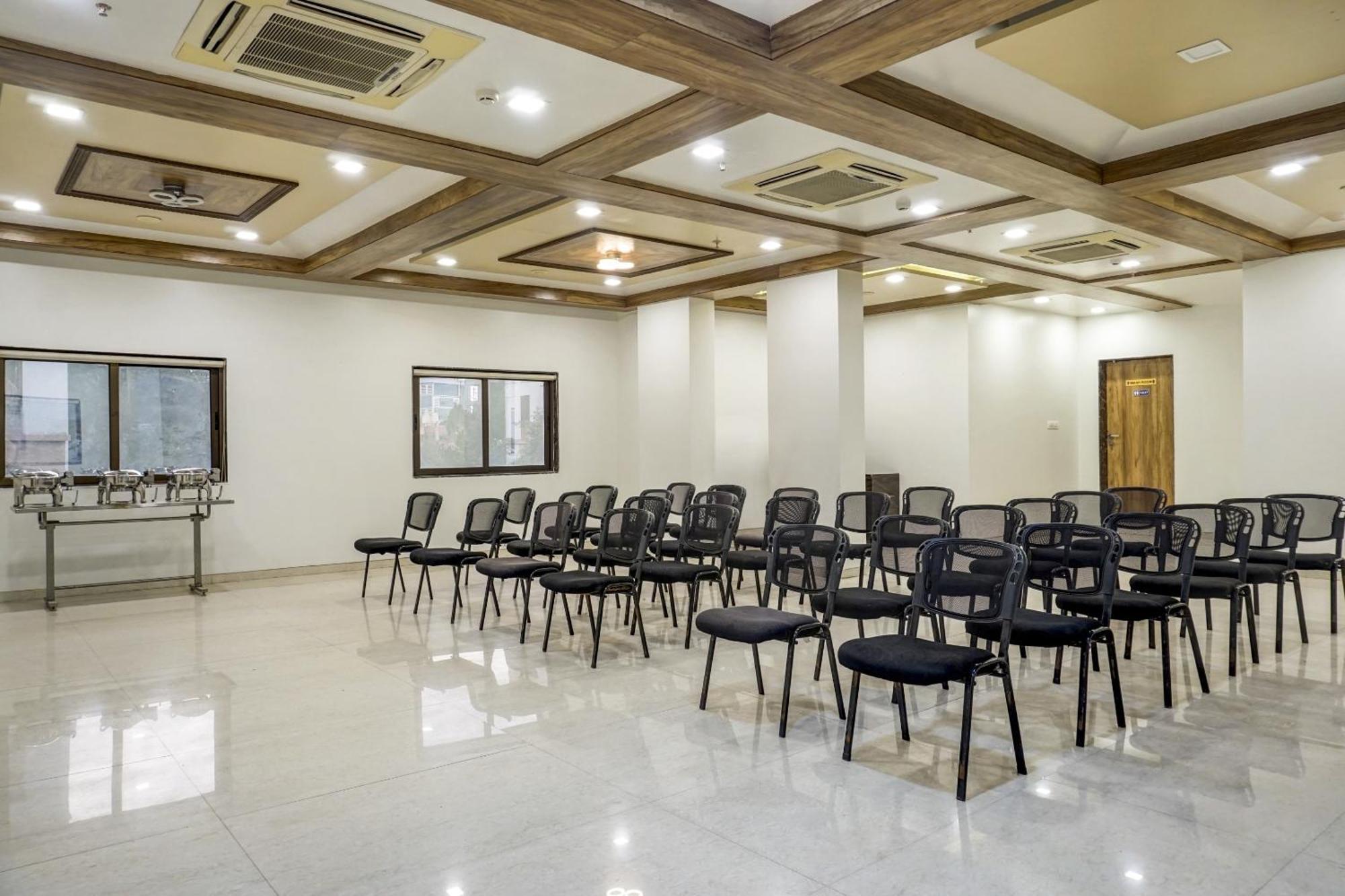 Townhouse Oak Regal Inn Near Sant Tukaram Nagar Metro Station Pimpri-Chinchwad Zewnętrze zdjęcie