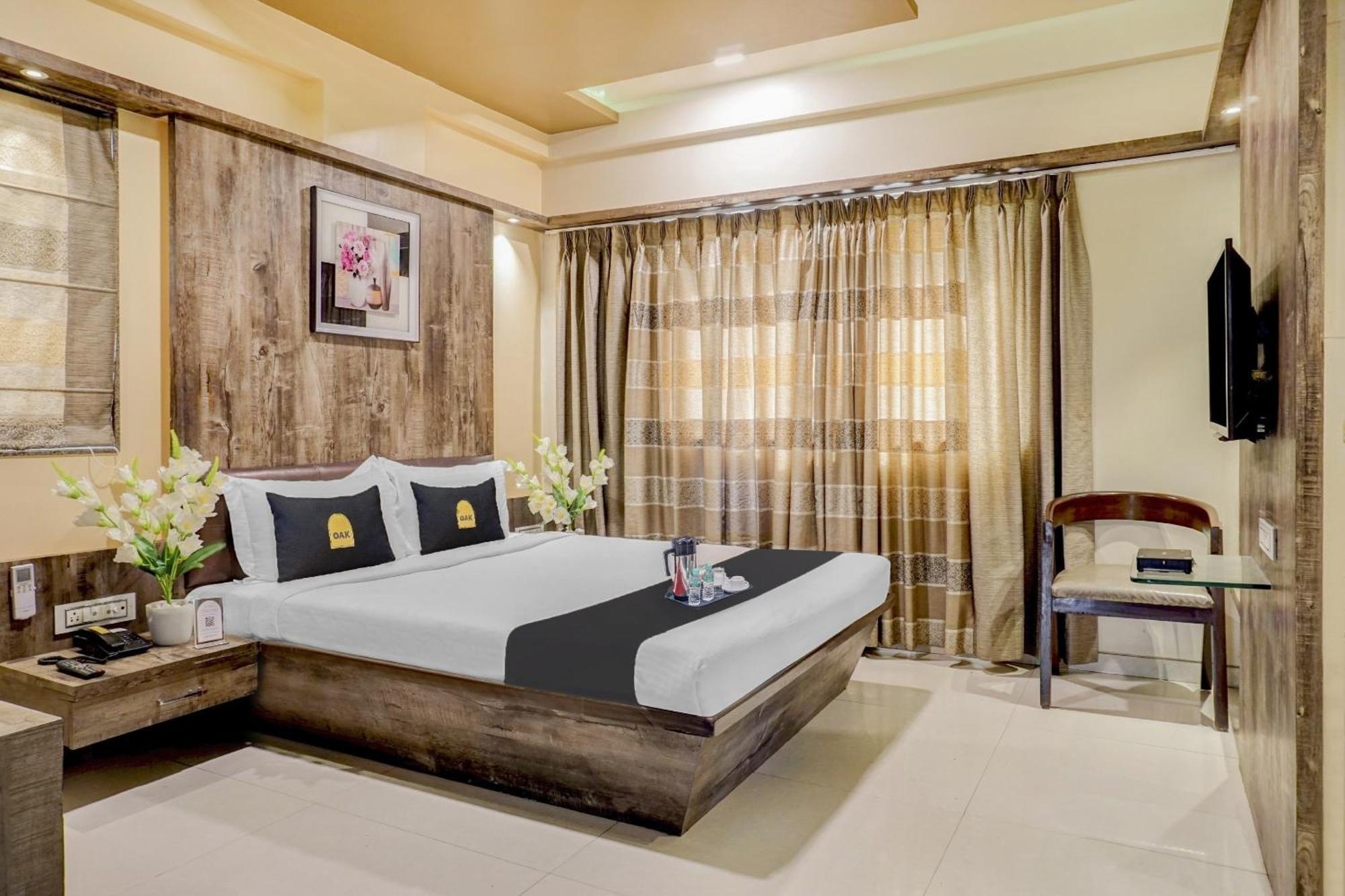 Townhouse Oak Regal Inn Near Sant Tukaram Nagar Metro Station Pimpri-Chinchwad Zewnętrze zdjęcie