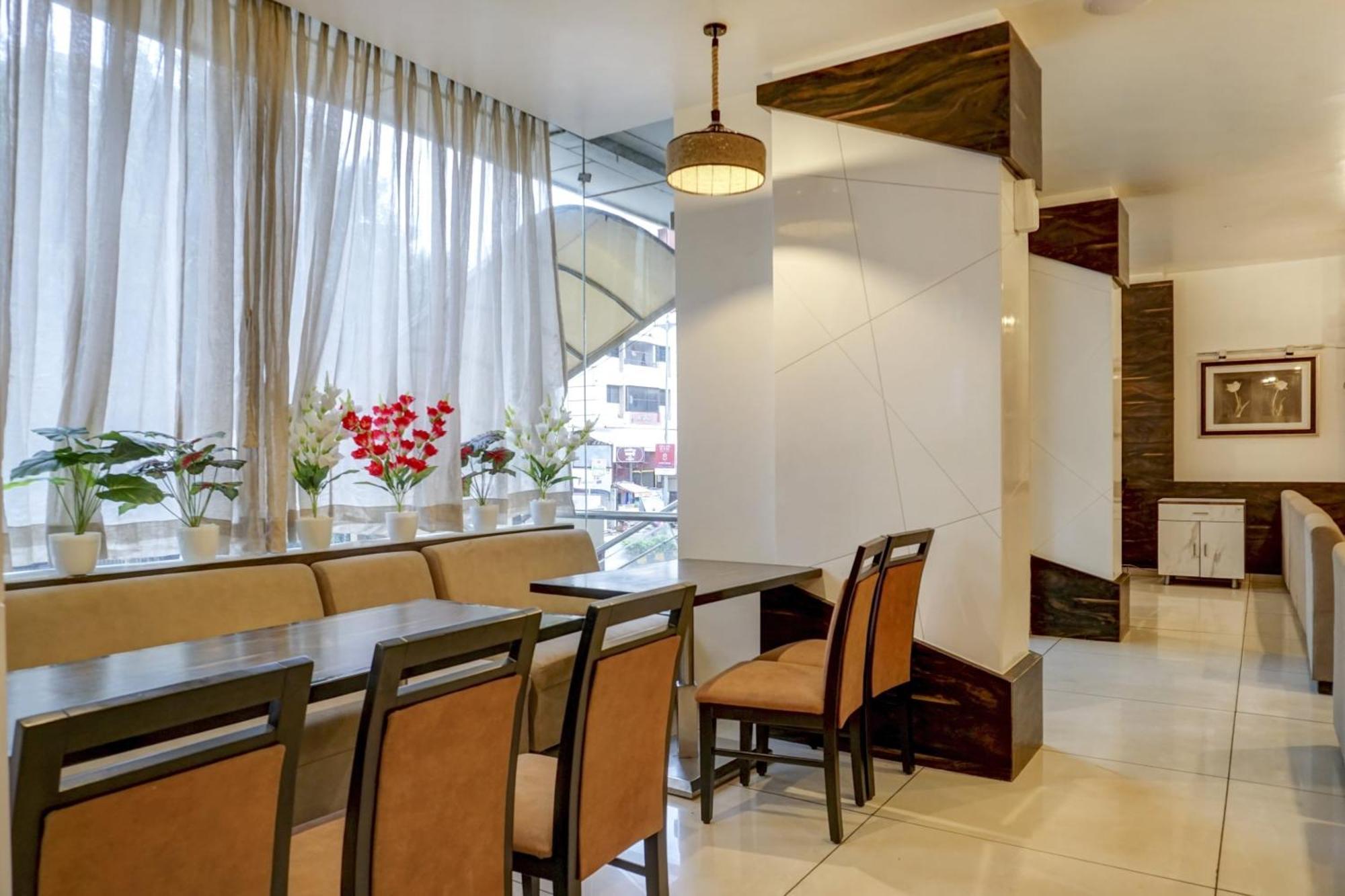 Townhouse Oak Regal Inn Near Sant Tukaram Nagar Metro Station Pimpri-Chinchwad Zewnętrze zdjęcie